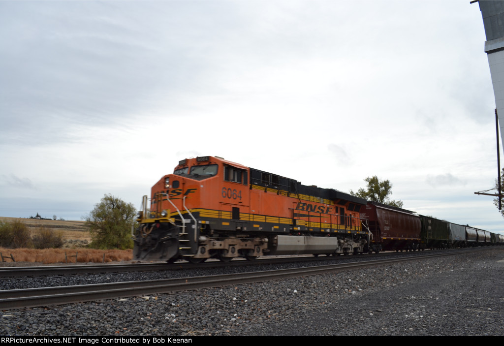 BNSF 6084